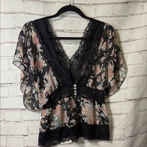 BONGO Black Floral Lace Women's Blouse